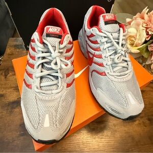 Nike Air Max Torch 4 Gray Red Black Sneakers Mens Size  10 BRAND NEW